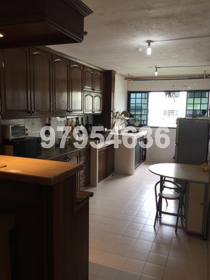 Bedok Reservoir Road thumbnail photo